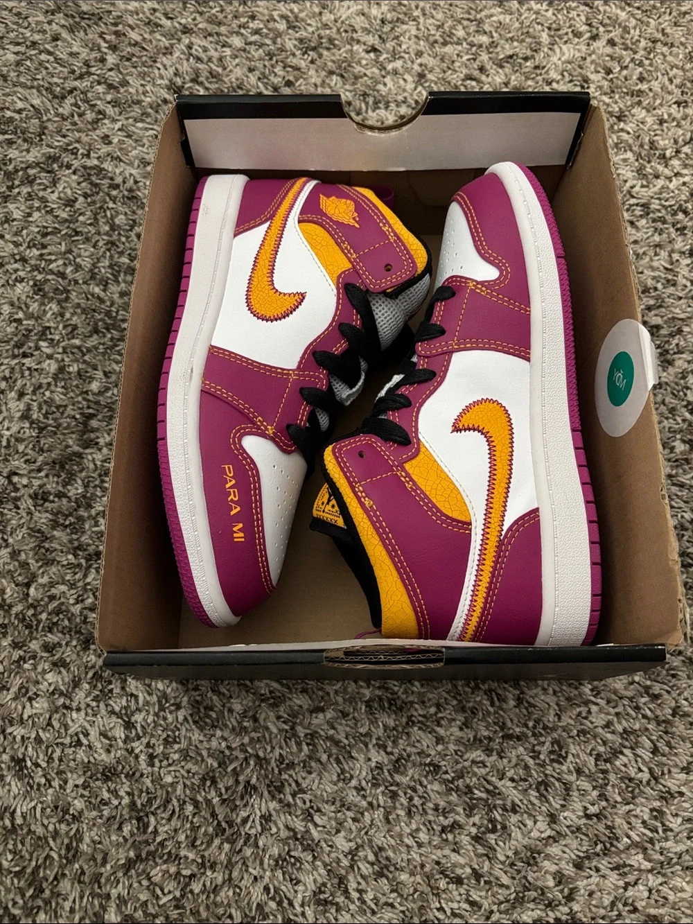 Jordan Kids Low-Top Sneakers in Purple, Yellow & White